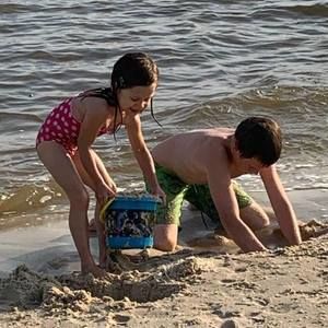 Meet your Posher, Henry